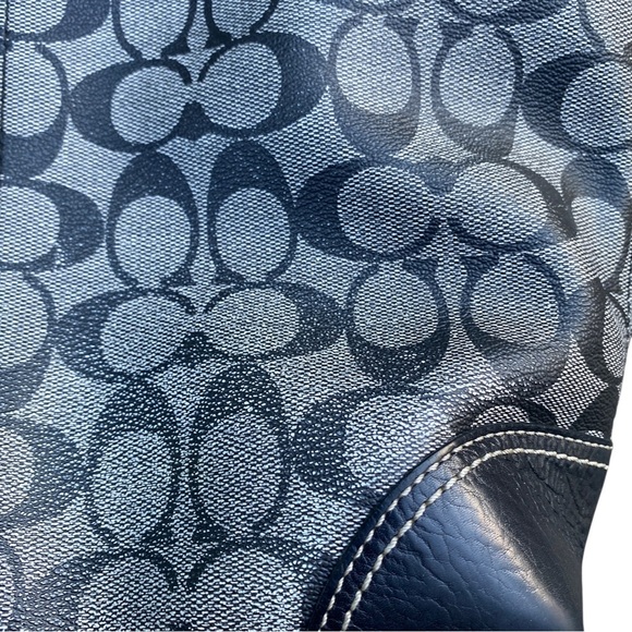 Coach chelsea Black and Gray Signature Tote - Picture 5 of 11